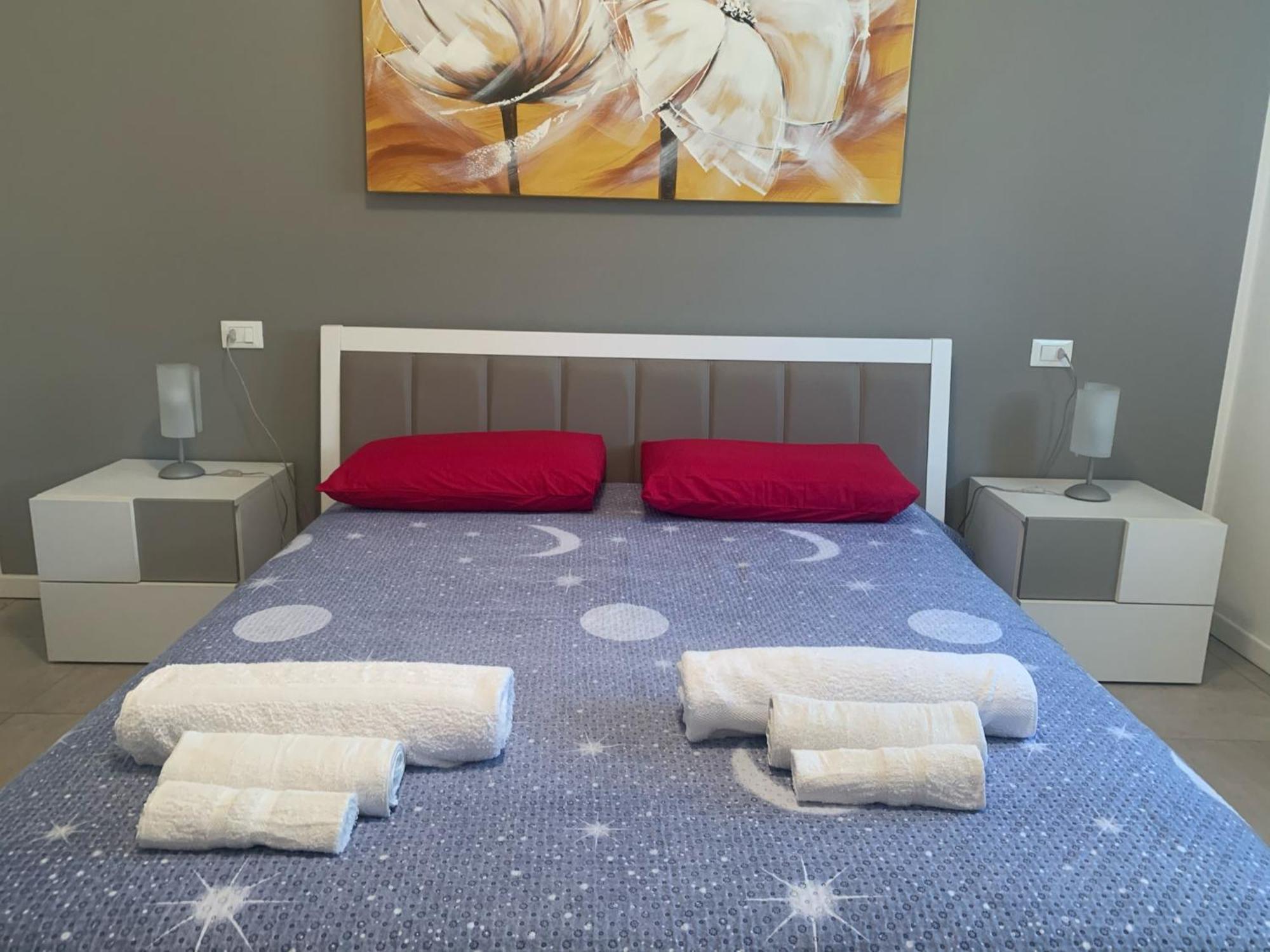 Le Noir Appartment Peschiera del Garda Bagian luar foto